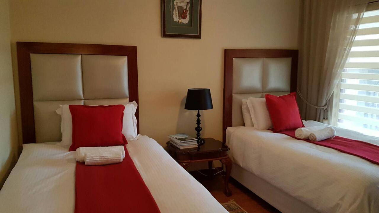 Lily White Guest House Centurion Esterno foto